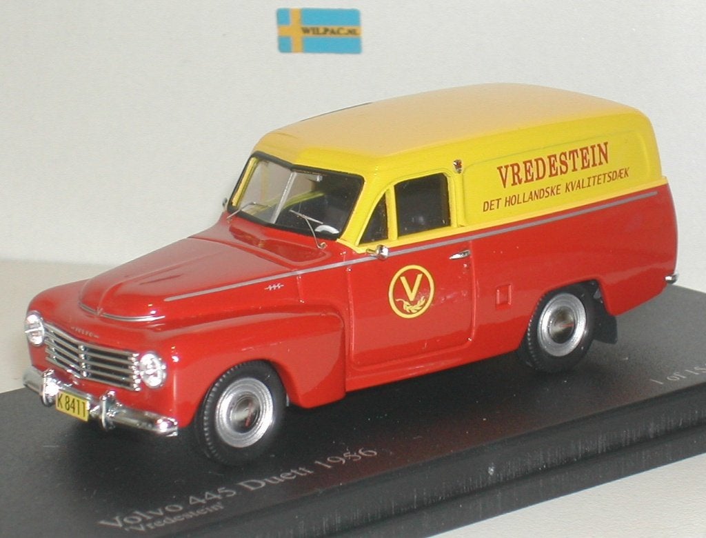 Volvo . Duett . PV445 . Vredestein nr. 15 Nordic Collection., Hobby en Vrije tijd, Modelauto's | 1:43, Ophalen of Verzenden, Nieuw
