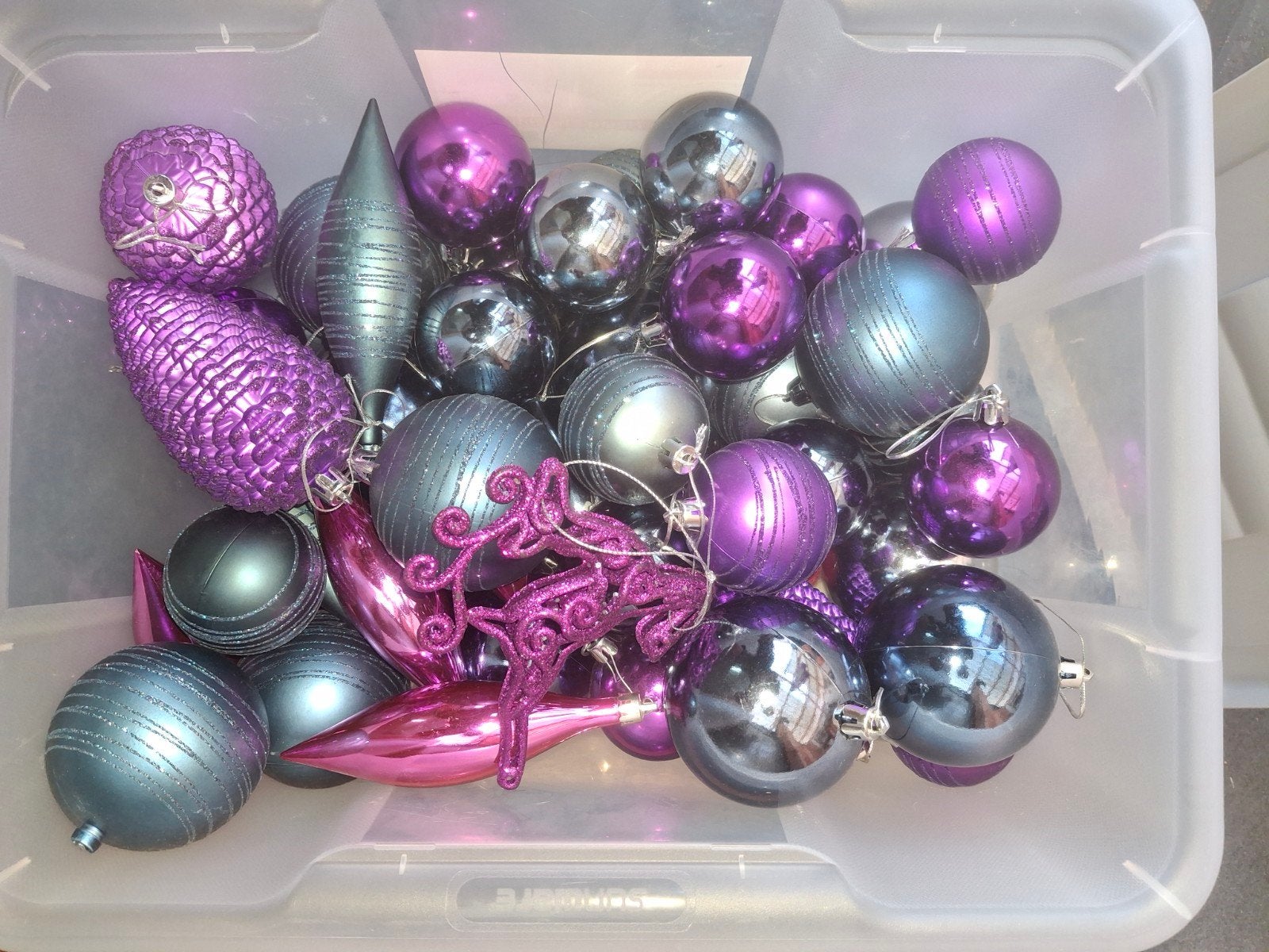 Kerstballen + lichtsnoer, Diversen, Kerst, Ophalen