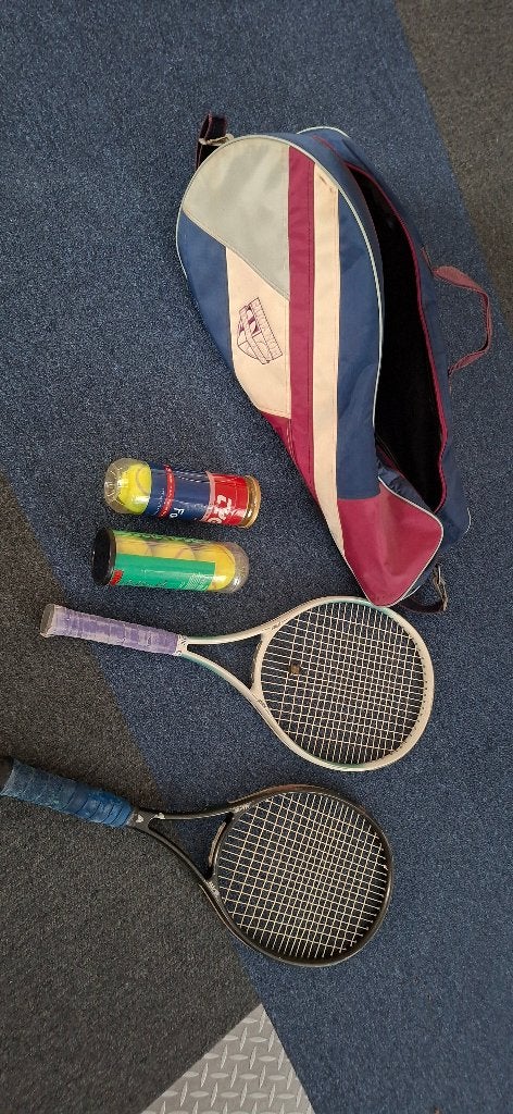 Te koop: Tennisartikelen, Sport en Fitness, Tennis, Ophalen, Gebruikt, Racket, Overige merken
