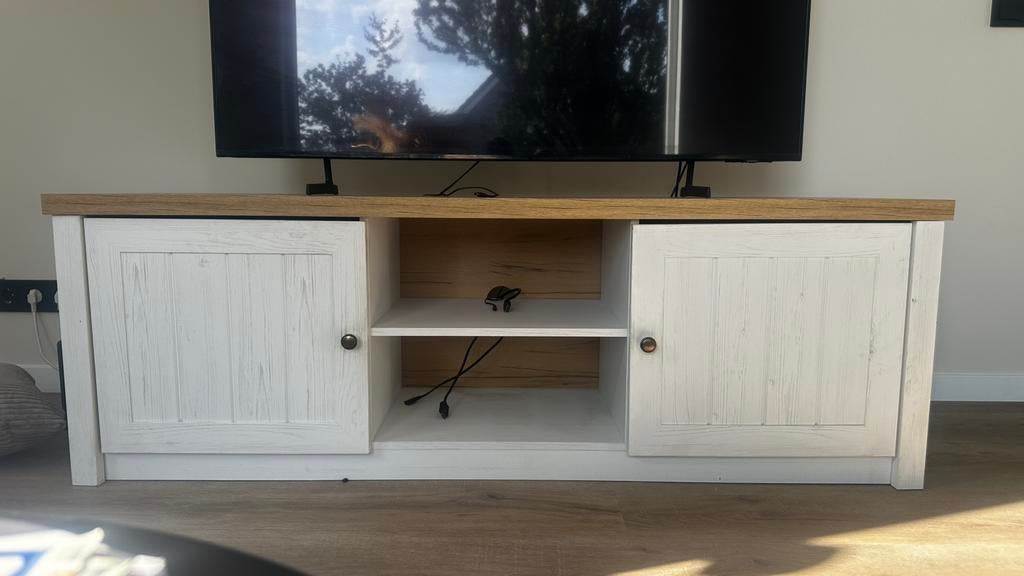 Tv meubel, Huis en Inrichting, Ophalen, 150 tot 200 cm, Zo goed als nieuw, Minder dan 100 cm