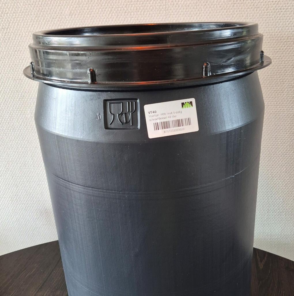 regenton / voerton 40 ltr., 150 liter of meer, Ophalen of Verzenden