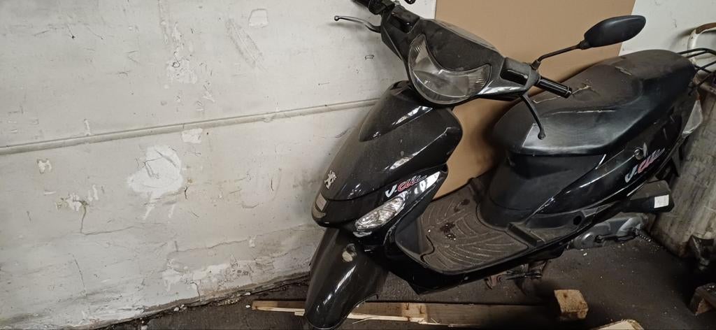 Peugeot v-clic 4 takt, Fietsen en Brommers, Scooters | Peugeot, Ophalen, Gebruikt, Benzine, Overige modellen
