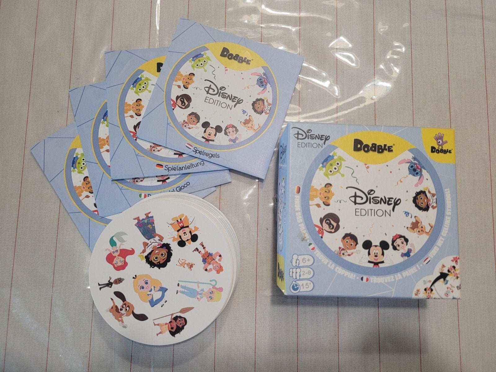 Dobble Disney Edition - Zoek en Vind Kaartspel, Vijf spelers of meer, Ophalen, Zo goed als nieuw, Asmodee