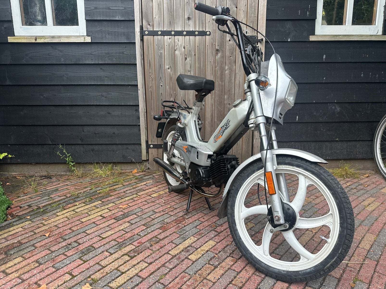 Tomos deluxe, Fietsen en Brommers, Brommers | Tomos, Zo goed als nieuw, Standard, Ophalen of Verzenden