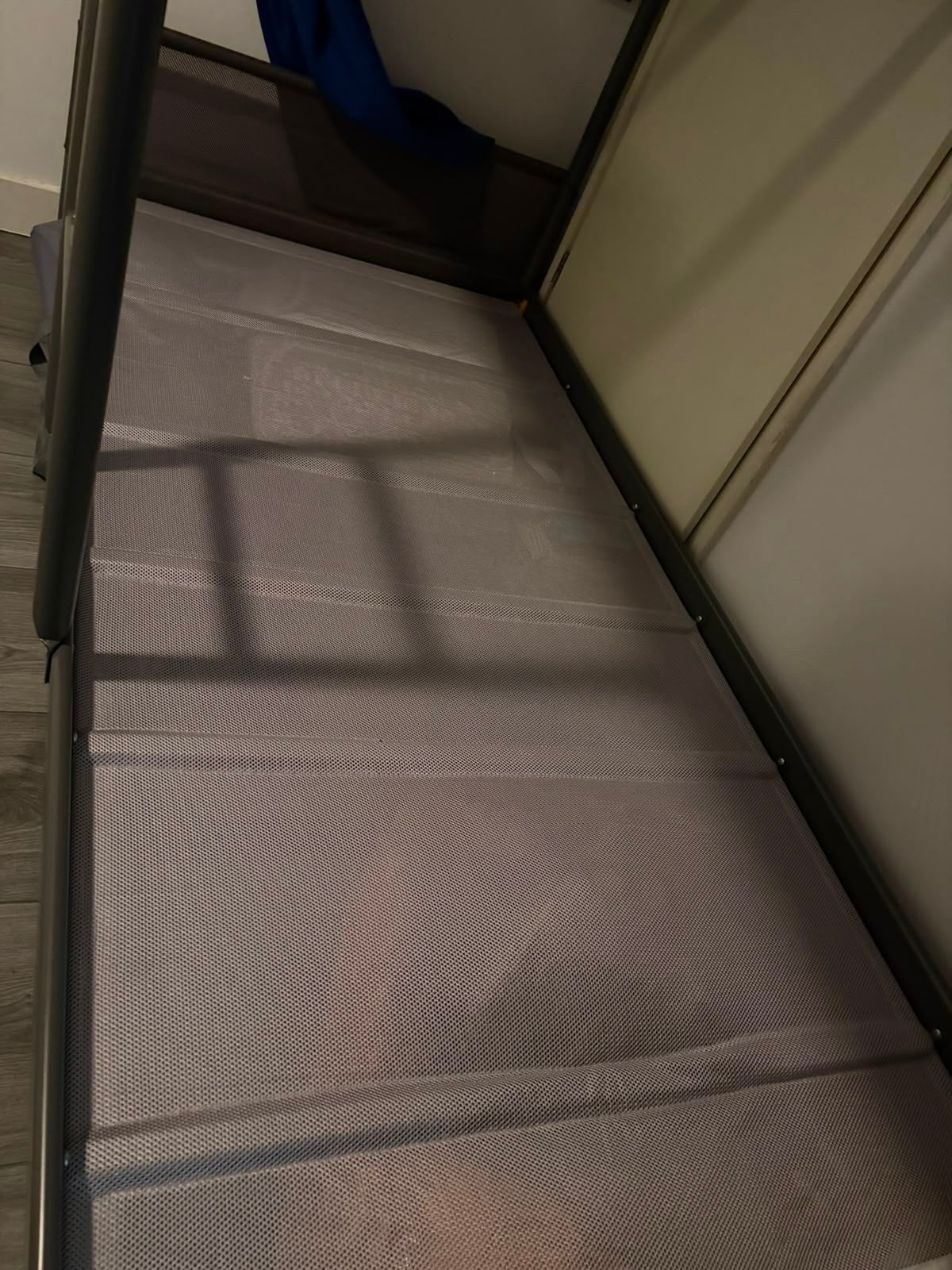 Stapelbed met metalen frame, Huis en Inrichting, Slaapkamer | Bedden, Ophalen, Gebruikt, 90 cm, Tweepersoons
