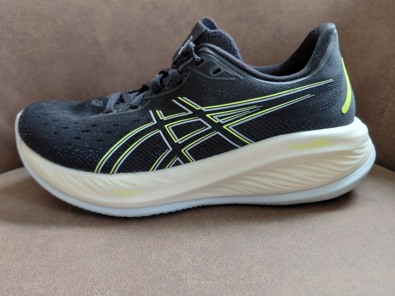 ASICS hardloopschoenen - Zo goed als nieuw maat 38, Hardloopschoenen, Ophalen of Verzenden, Zo goed als nieuw, Hardlopen