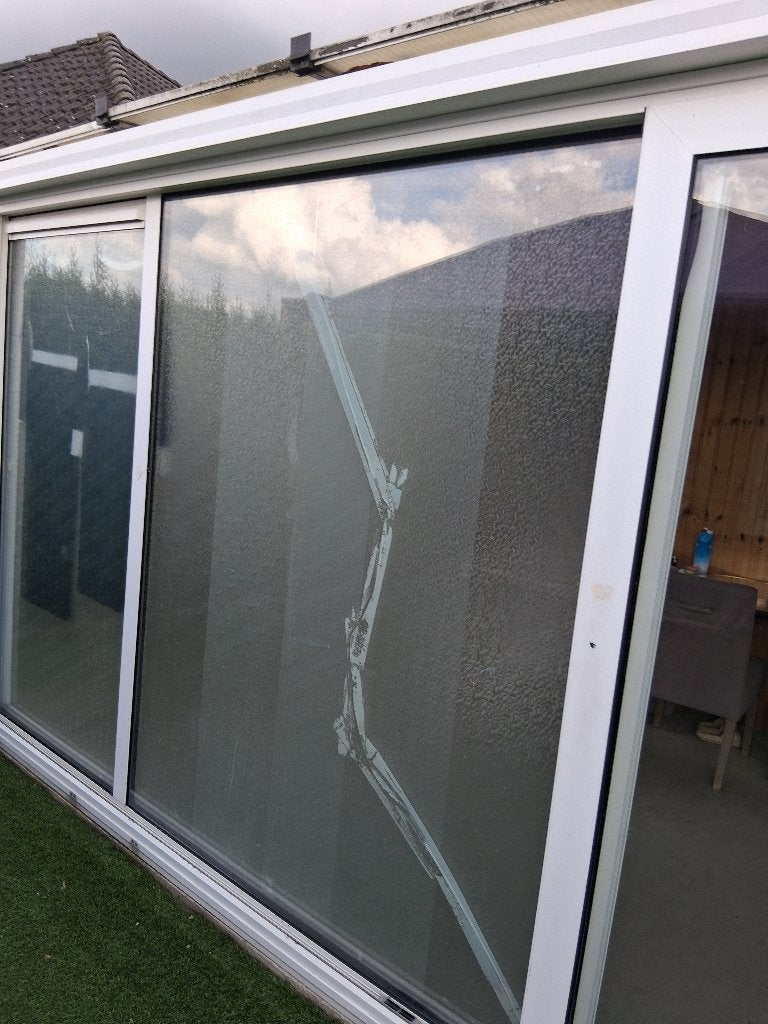 Grote serre (10x3m) met houten schrootjes en spotjes, Tuin en Terras, Ophalen of Verzenden, Gebruikt, Serre