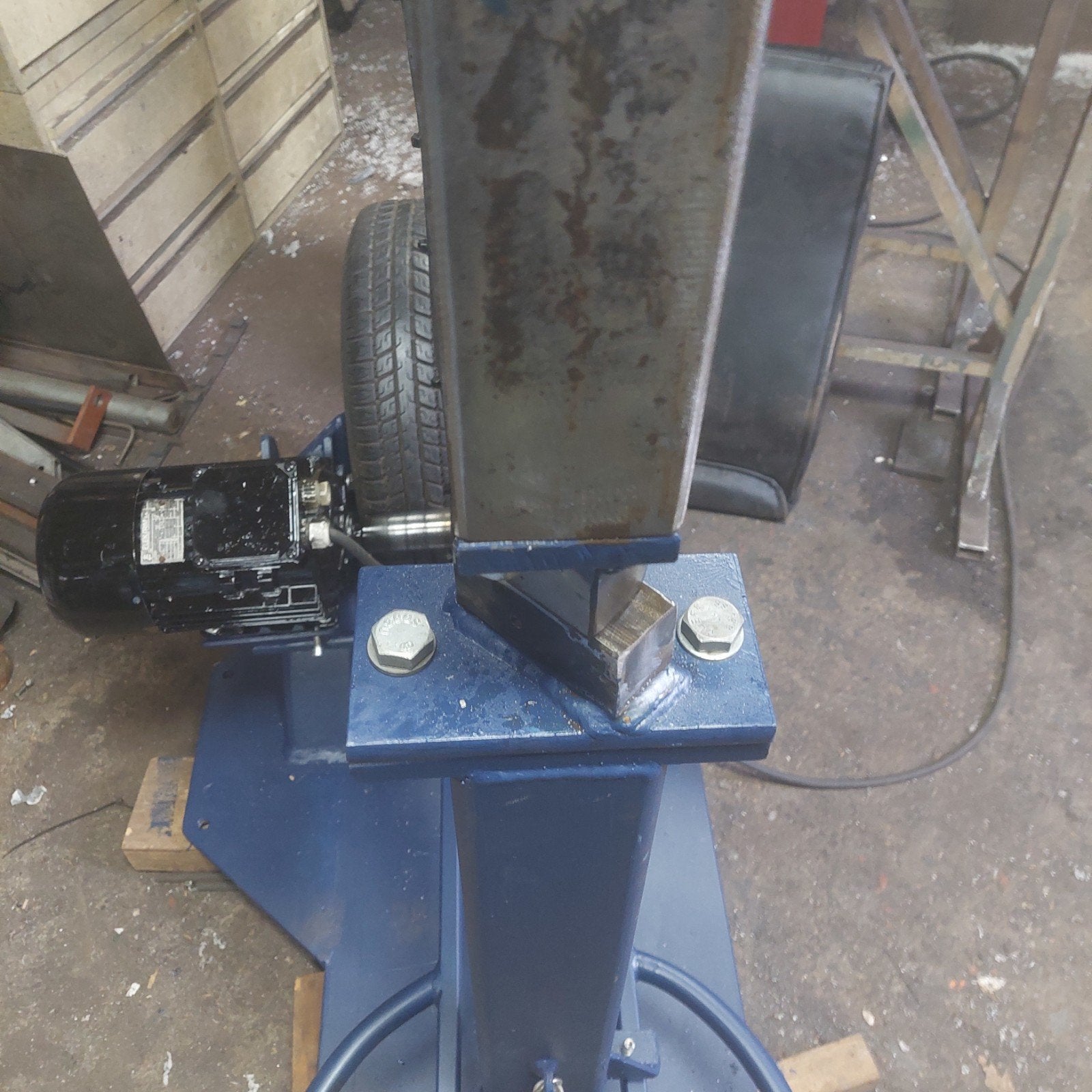 Zelfbouw Power Hammer met 380V Motor en Voetbediening, Ophalen