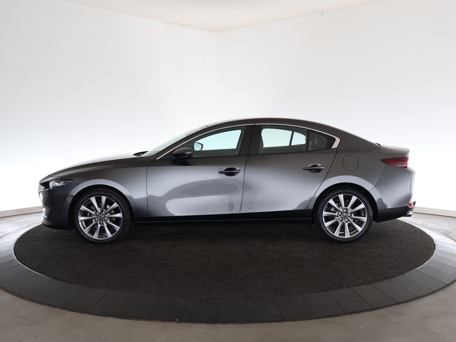 Mazda 3 2.0 e-SkyActiv-X M Hybrid 180 Comfort met Bose | Nav, Voorwielaandrijving, 1998 cc, Gebruikt, 4 cilinders