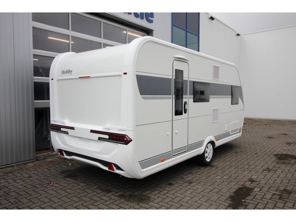 Hobby De Luxe 490 KMF, Hobby, Dwarsbed, Bedrijf, Treinzit