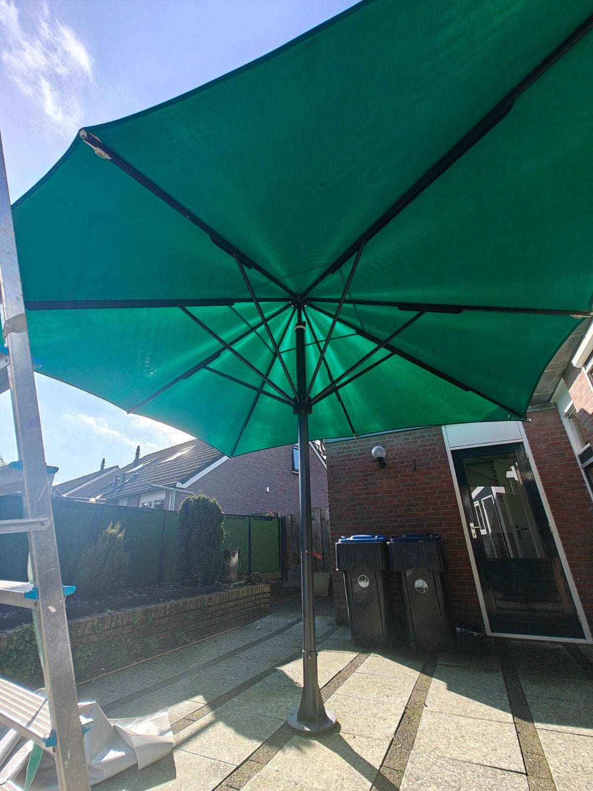 Reuzenparasol Lugano 4x4 meter, Tuin en Terras, Parasols, Ophalen, Gebruikt, 3 tot 4 meter, Parasolvoet