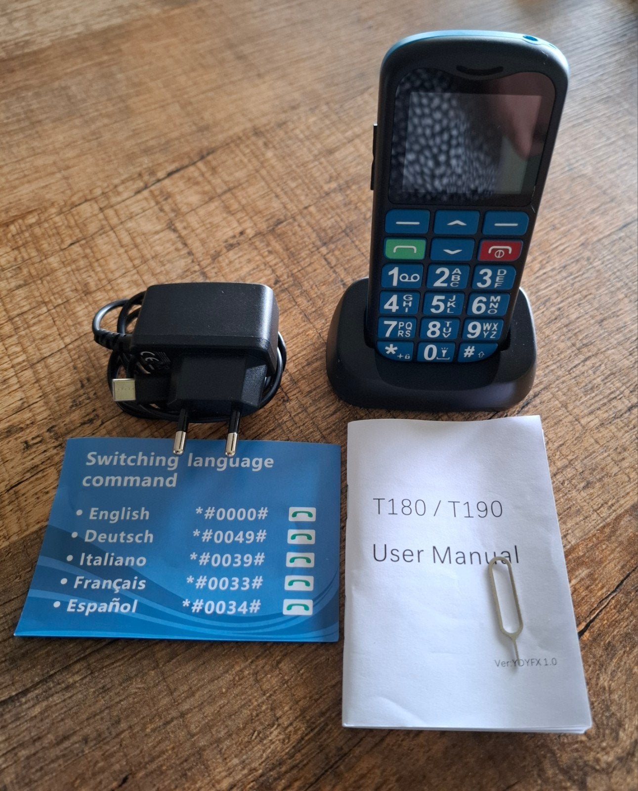 Senioren telefoon 4 G model T 180 met € 10 beltegoed., Ophalen of Verzenden, 1 handset