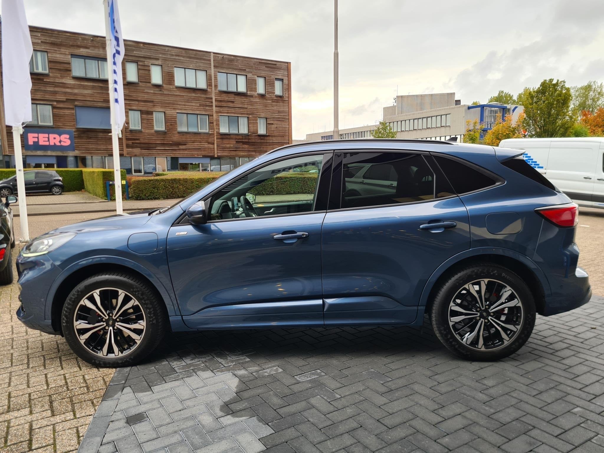 Ford Kuga 2.5 PHEV ST-Line X 225pk Trekhaak | Panorama dak |, 14 kWh, Gebruikt, Euro 6, 4 cilinders