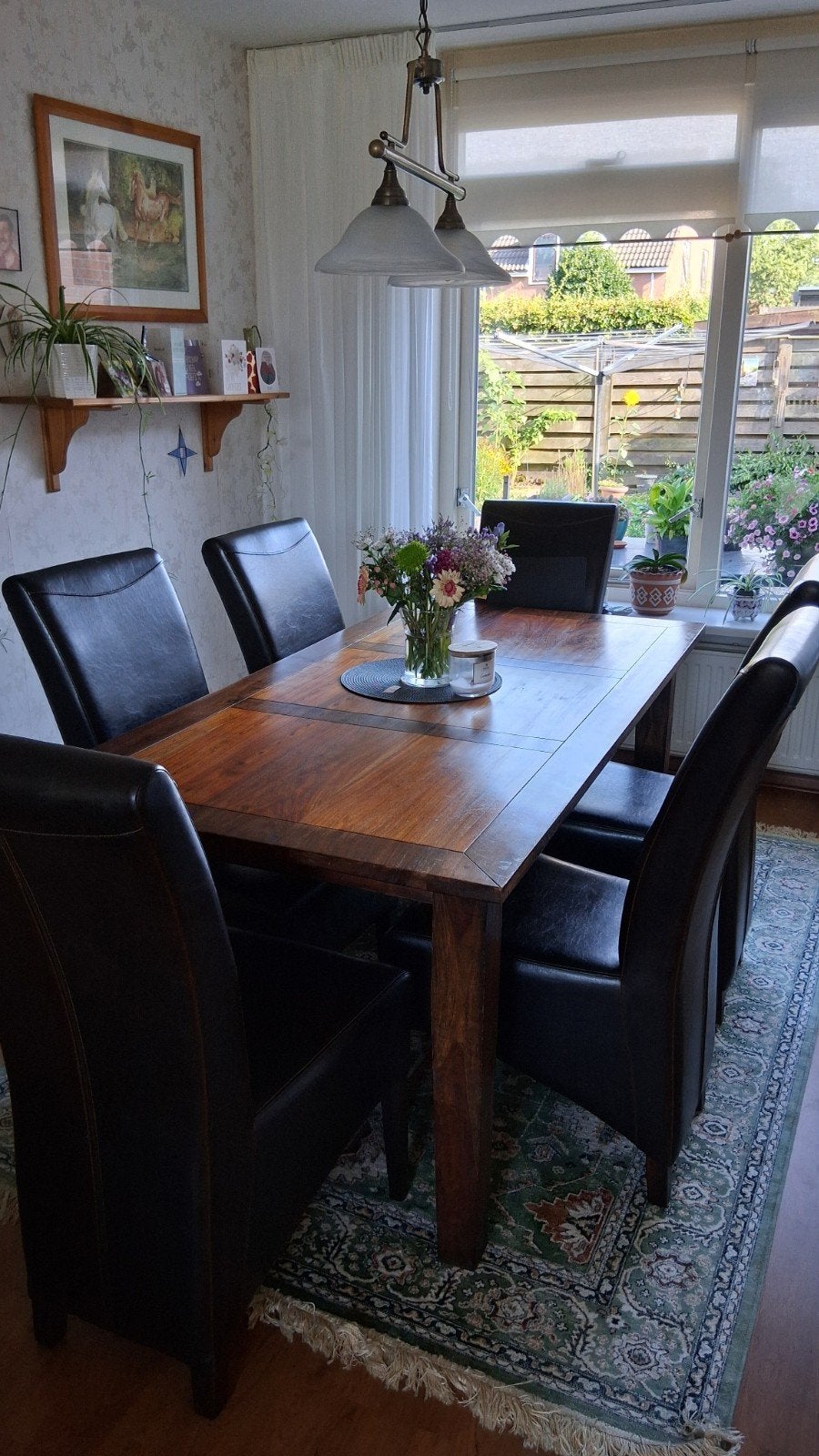Hardhouten tafel met 6 lederen stoelen, Huis en Inrichting, Ophalen, Zo goed als nieuw, Modern, Robuust, 4 tot 6 stoelen
