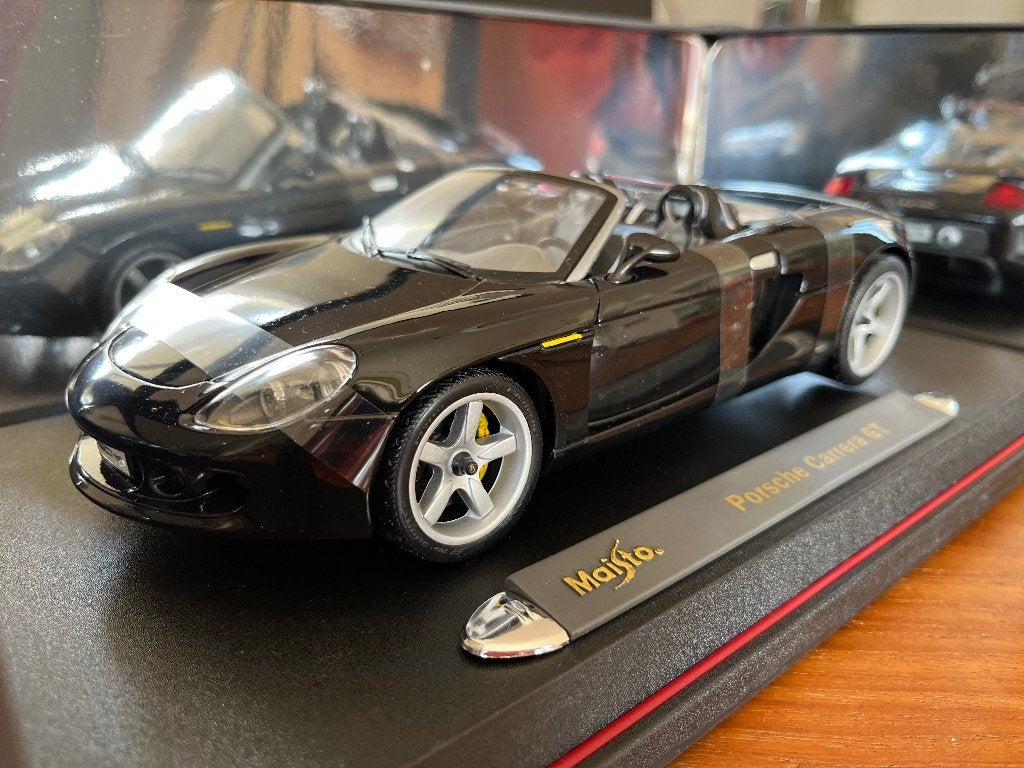 Splinternieuw in doos: Porsche Carrera GT 1:18, Hobby en Vrije tijd, Modelauto's | 1:18, Ophalen of Verzenden, Nieuw, Auto, Maisto
