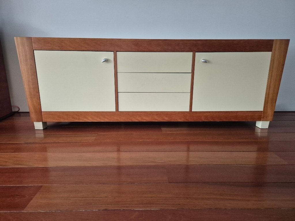 Dressoir DImico kersenhout met lades, deuren chreme kleur, Huis en Inrichting, Ophalen, Met lade(s), 150 tot 200 cm, Zo goed als nieuw