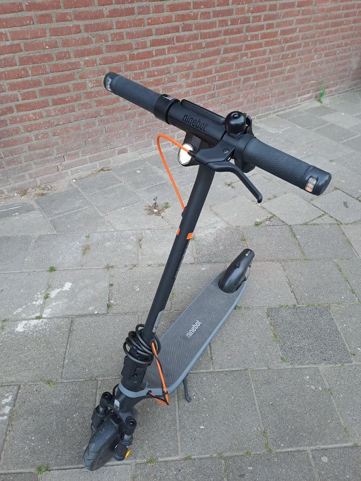 Ninebot E2 Plus II Elektrische Step - Zo goed als nieuw, Ophalen of Verzenden, Zo goed als nieuw, Elektrische step (E-scooter)