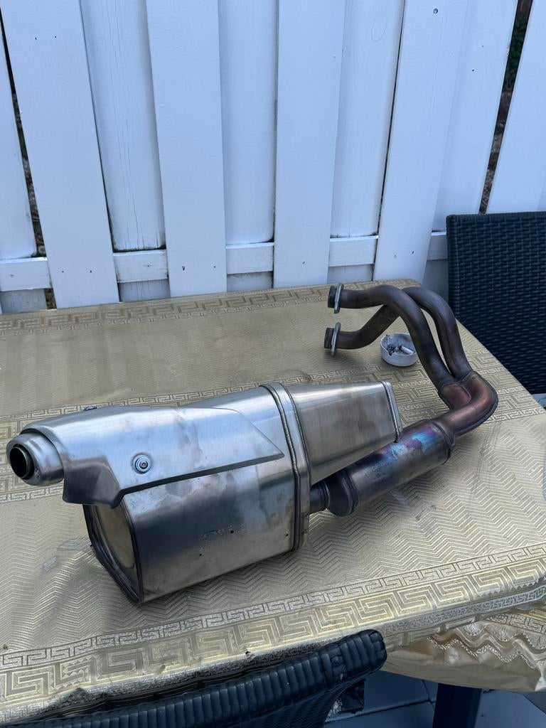 Originele Kawasaki Ninja/Z 650 2025 uitlaat OEM nieuwstaat, Motoren, Ophalen, Gebruikt