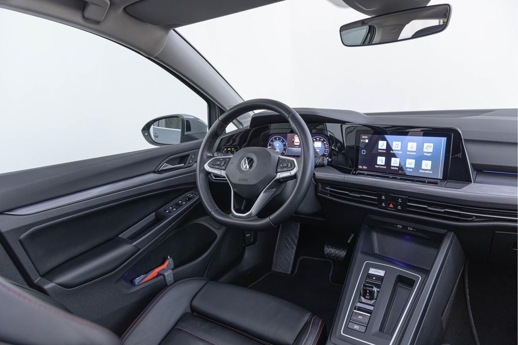 Volkswagen Golf 1.5 eTSI Style Pano LED Trekhaak Leder 18'', Euro 6, 4 cilinders, 150 pk, Bedrijf