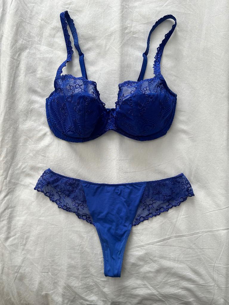Prachtige BH 75E met string Marie Jo, z.g.a.n., Kleding | Dames, Ondergoed en Lingerie, Setje, Blauw, Verzenden