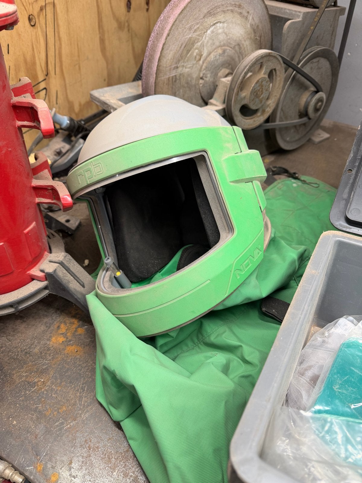 NOVA 3 Straalhelm met Airfilter en Extra Onderdelen, Ophalen, Gebruikt, Volgelaatsmaskers