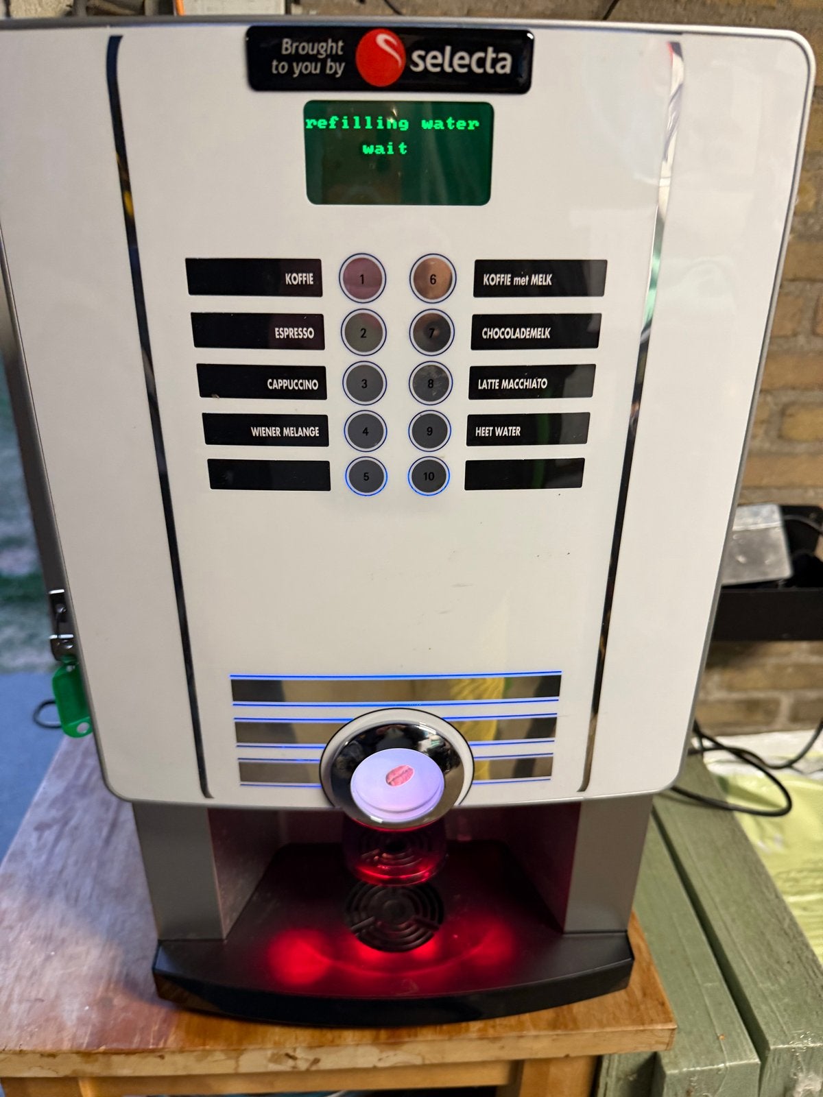 Selecta Rheavendors Koffiemachine - Compact eC PRO, Witgoed en Apparatuur, Ophalen, Gebruikt, 10 kopjes of meer, Koffiemachine