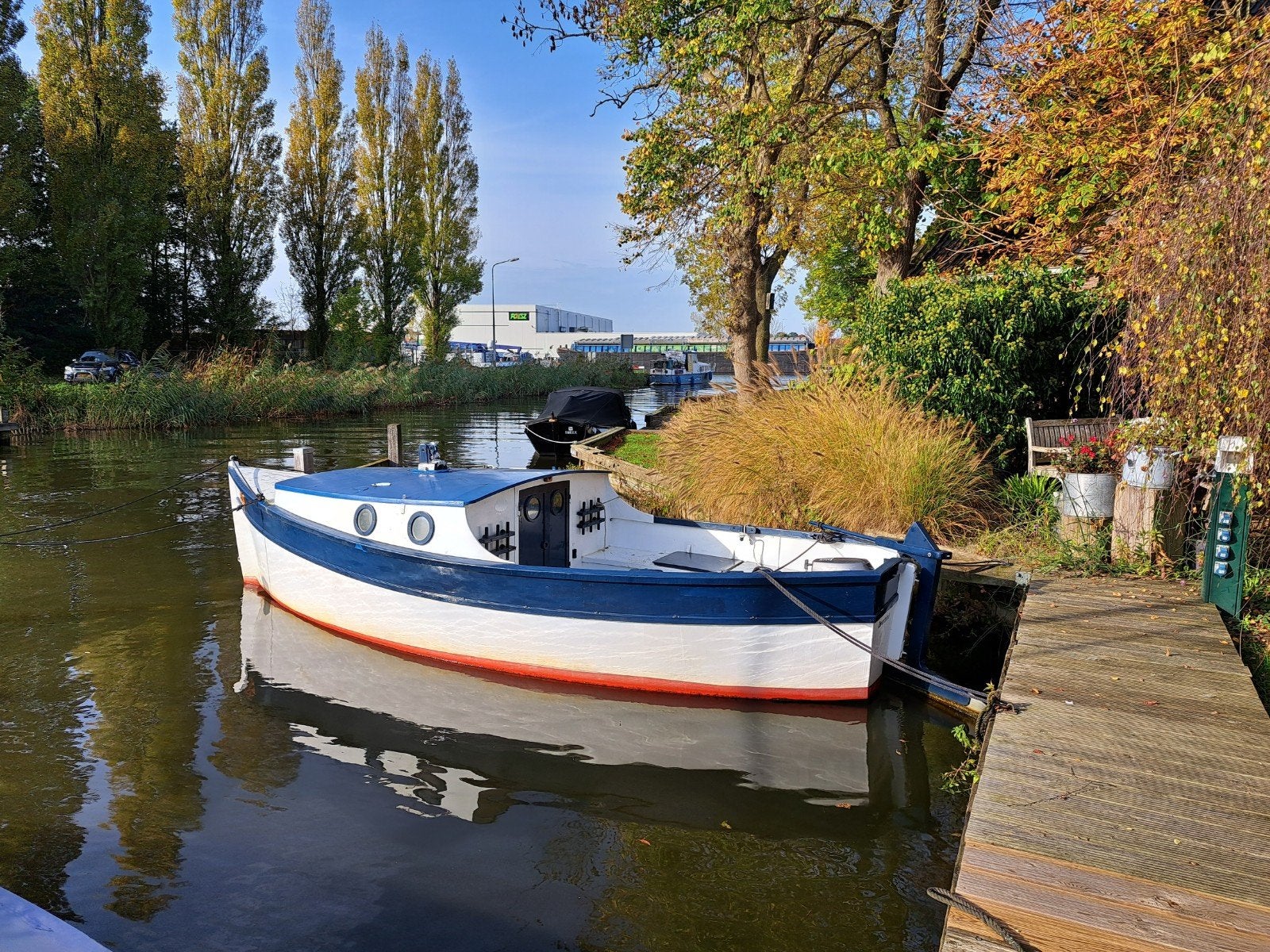 Mooie Kajuitboot - one off met nog wat werk, T.E.A.B, Watersport en Boten, Kajuitboot, Ophalen, Buitenboordmotor