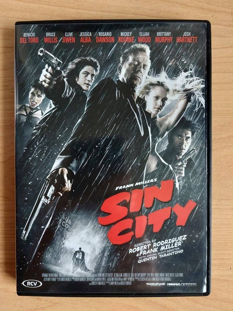 Sin City - Bruce Willis Jessica Alba, Alle leeftijden, Ophalen of Verzenden, Zo goed als nieuw