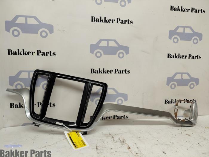 Dashboard sierlijst van een Volvo V60, Auto-onderdelen, Dashboard en Schakelaars, Gebruikt, -, -, Ophalen of Verzenden