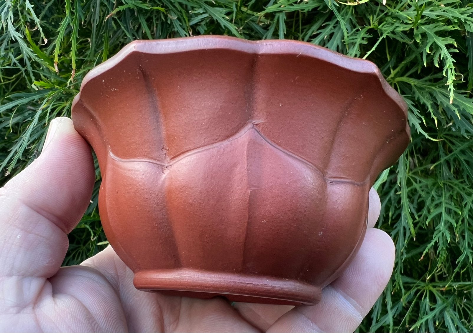Bonsai pot handgemaakt bruin ongeglazuurd gemerkt 10,8x5,4, Rond, Nieuw, Ophalen of Verzenden, Aardewerk