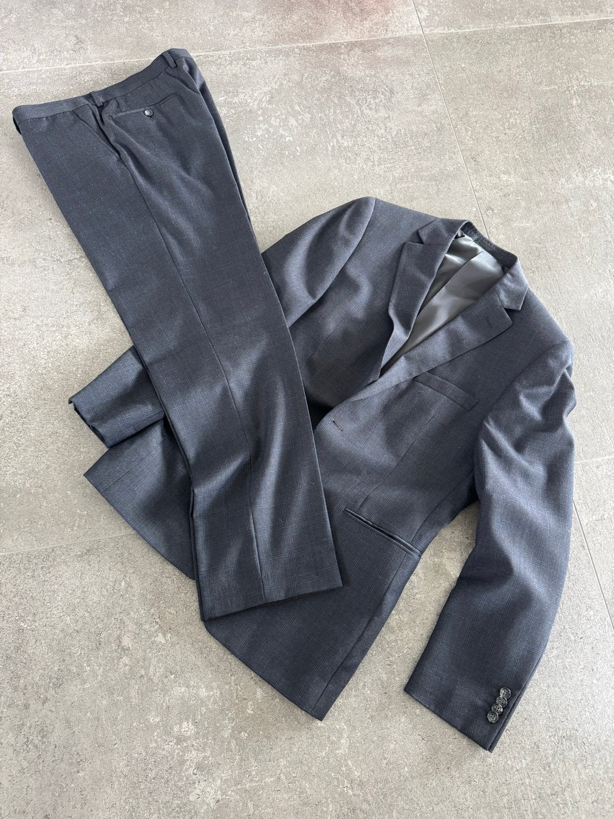 Tailor & Son Herenpak - Maat 52 - Grijs met ruitpatroon, Kleding | Heren, Kostuums en Colberts, Maat 52/54 (L), Tailor & Son, Ophalen of Verzenden