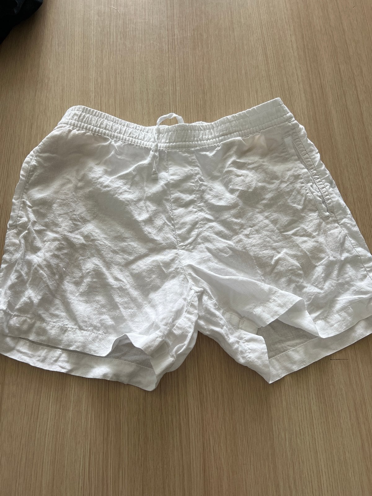 Witte linnen shorts van Zara, maat M, Kleding | Heren, Ophalen of Verzenden, Gedragen, Maat 48/50 (M), Wit