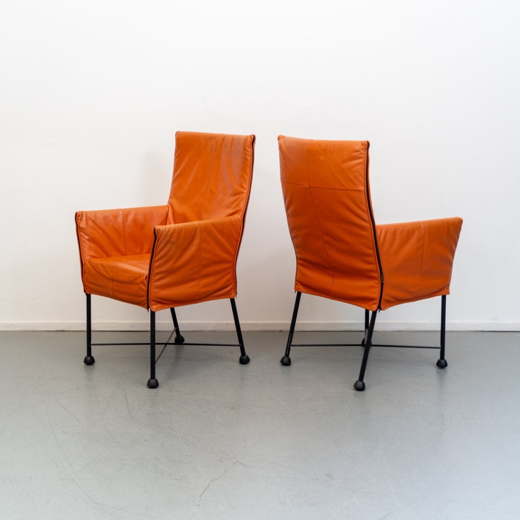 Montis Chaplin stoelen oranje leer - zwart met doppen, Niet ingevuld, Zo goed als nieuw, Niet ingevuld, Niet ingevuld