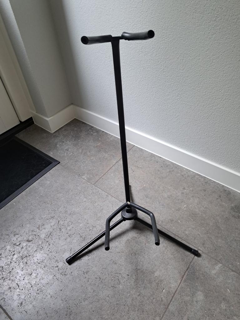 gitaarstandaard - Zwart, gebruikt, Ophalen, Gebruikt, Instrumentstandaard, Gitaar