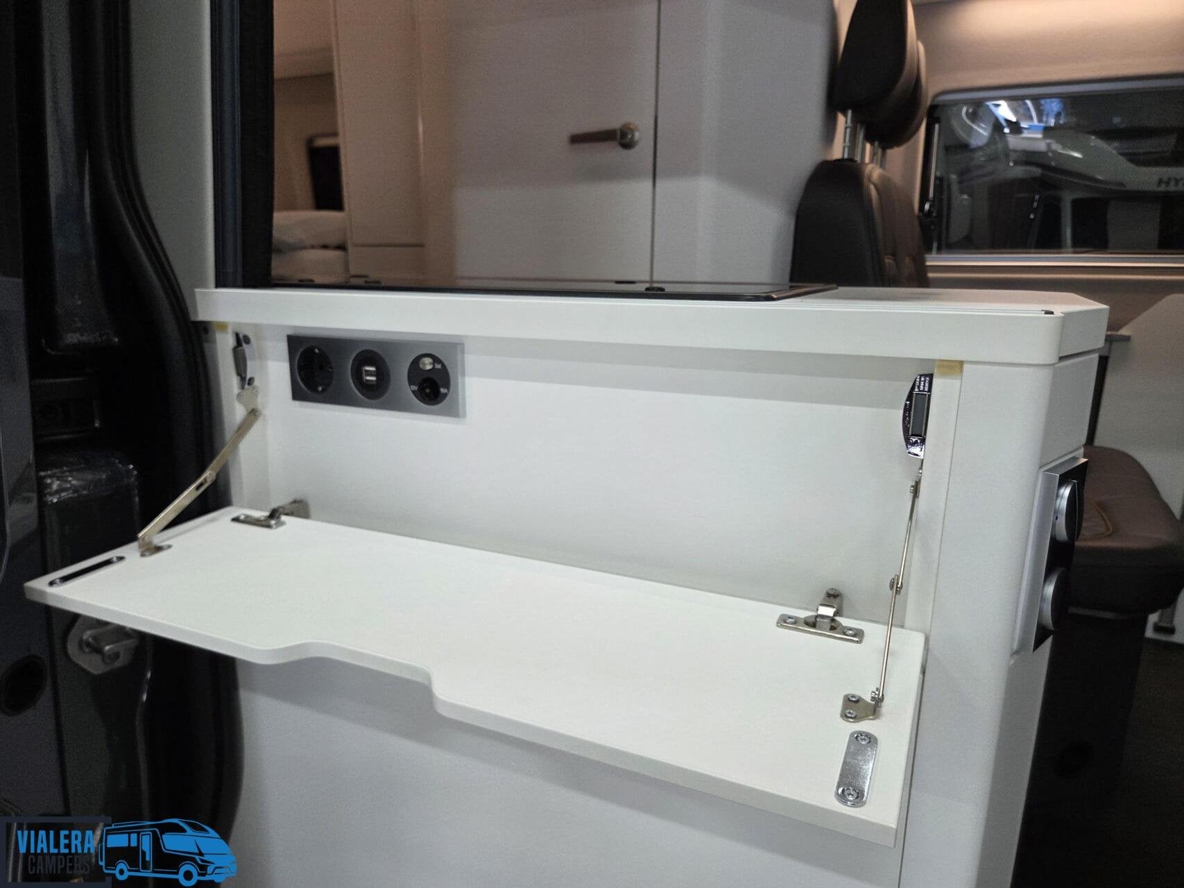 Volkswagen Grand California 680 *177pk Automaat *UNIEK* Vol!, Automaat, Buscamper of Camperbus, Volkswagen, Tot en met 2