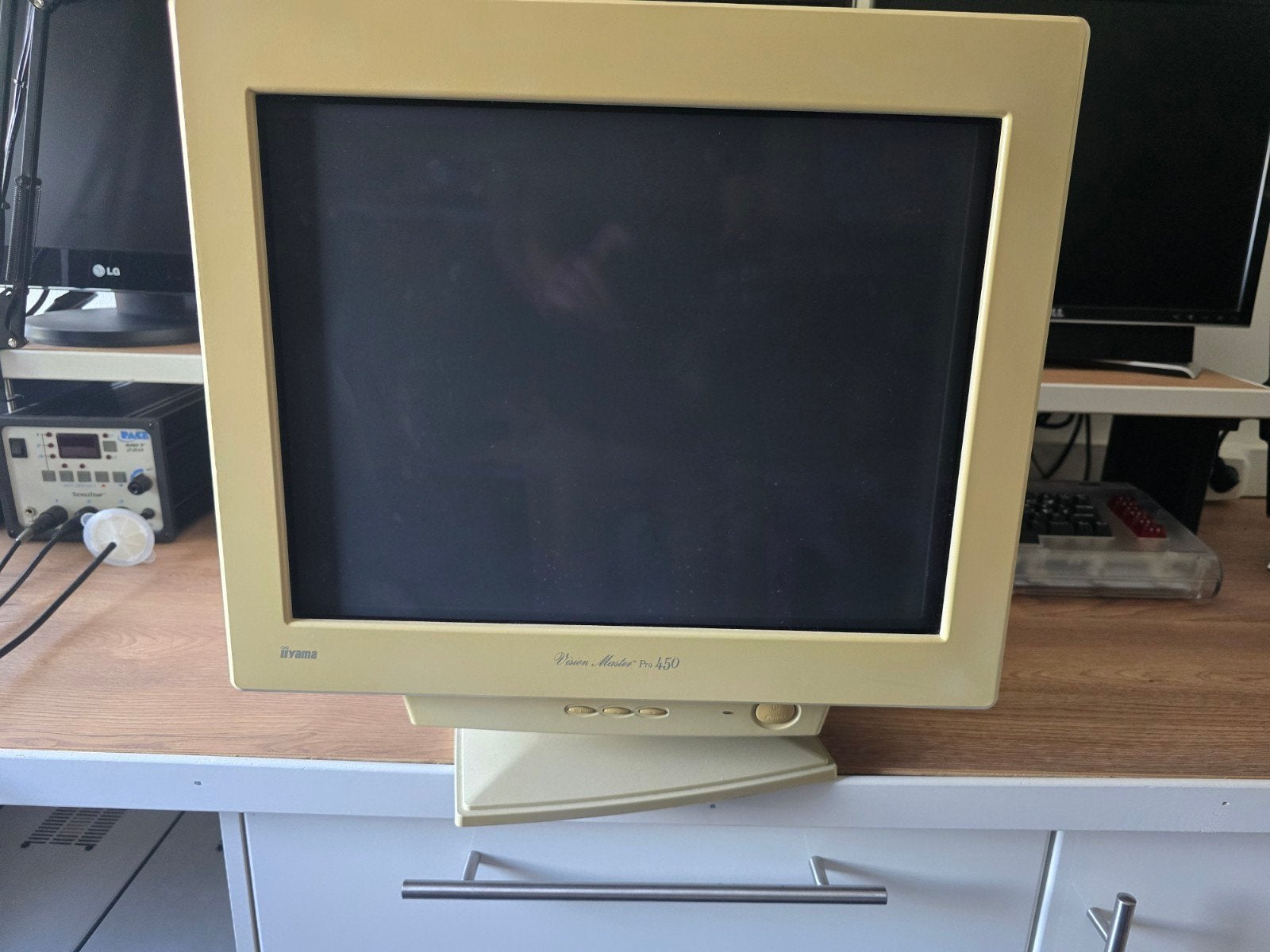 Iiyama Vision Master Pro 450 CRT Monitor - Vintage Gaming, Computers en Software, Monitoren, Gebruikt, Iiyama, Kantelbaar, Overige typen