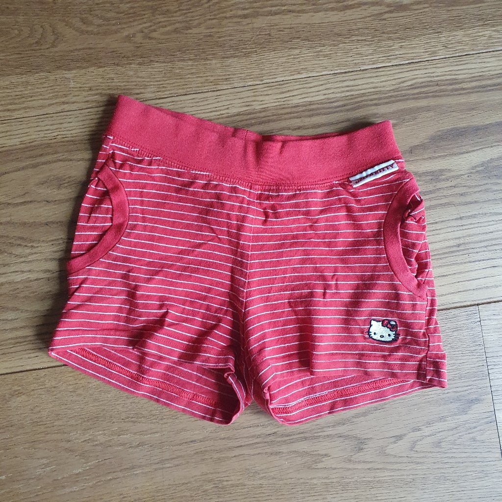 Rode korte broek Hello Kitty van H&M (mt 116)., Ophalen of Verzenden, Gebruikt, Meisje, Broek