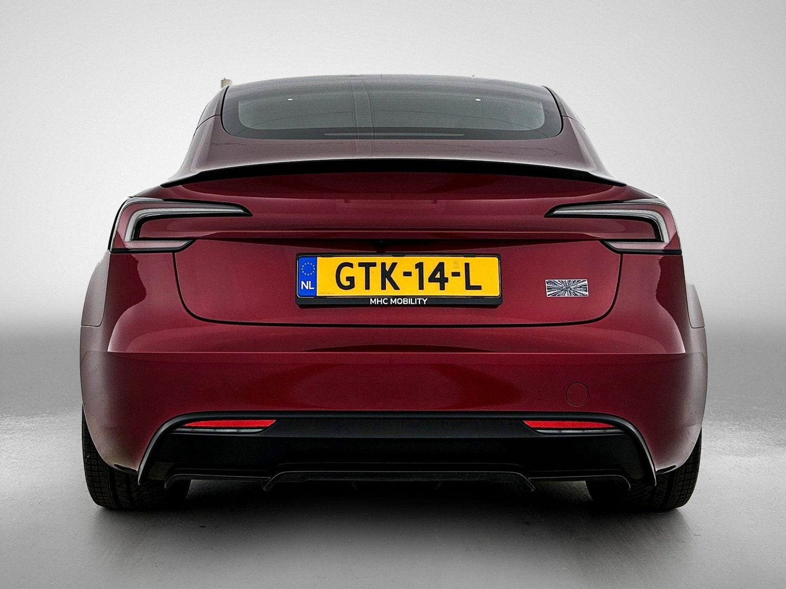 Tesla Model 3 Performance AWD 78 kWh | Camera | Navi | Clima, Auto's, Automaat, Gebruikt, Zwart, 1751 kg