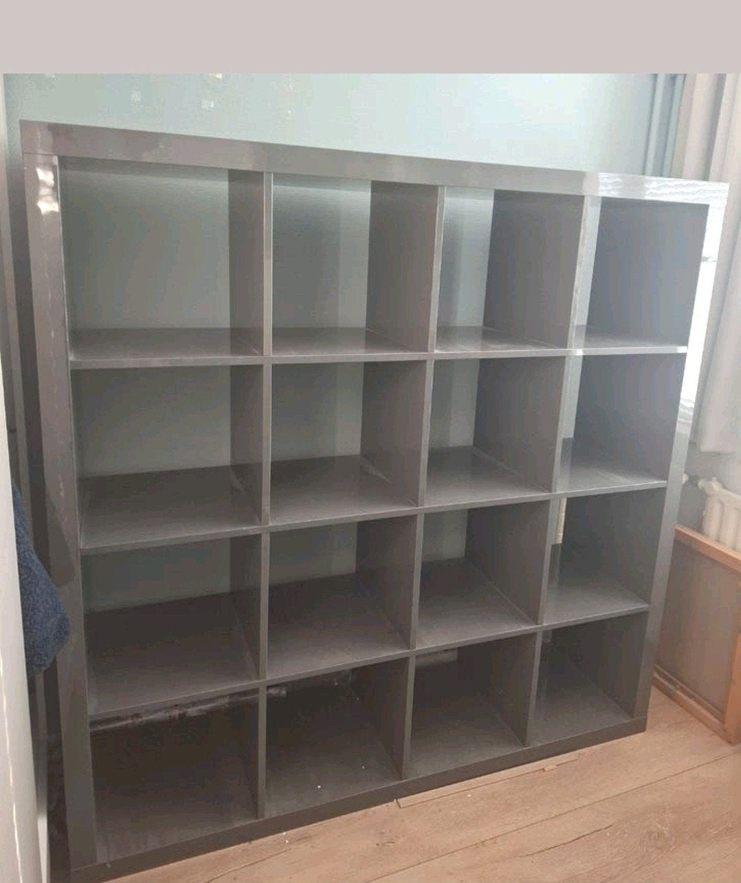 Ikea kallax  / expedit Vakkenkast hoogglans grijs, Huis en Inrichting, Ophalen, Zo goed als nieuw