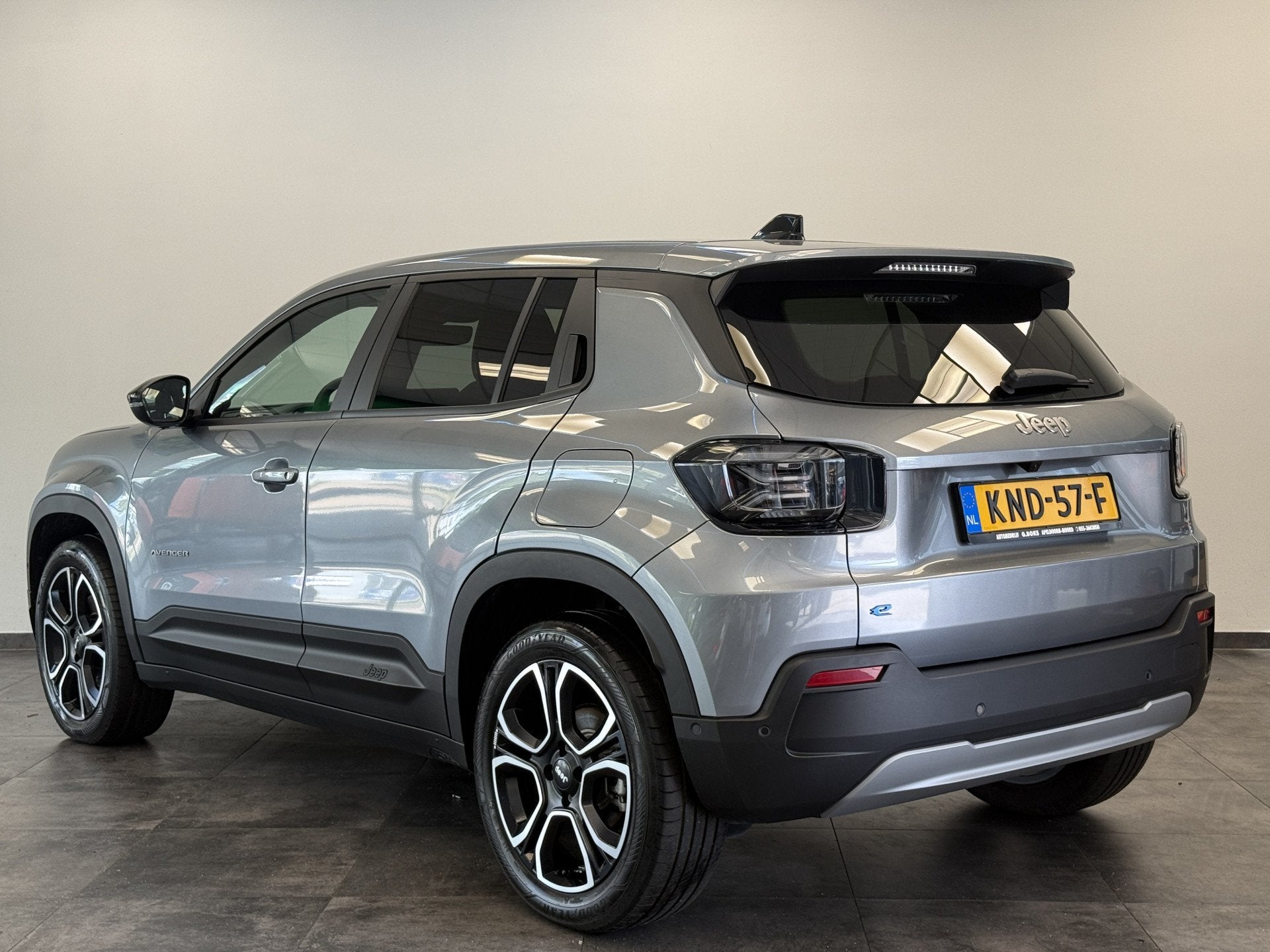 Jeep Avenger Altitude 54 kWh SOH 97% Navi PDC ACC Carplay/An, Auto's, Stof, Gebruikt, 156 pk, 393 km