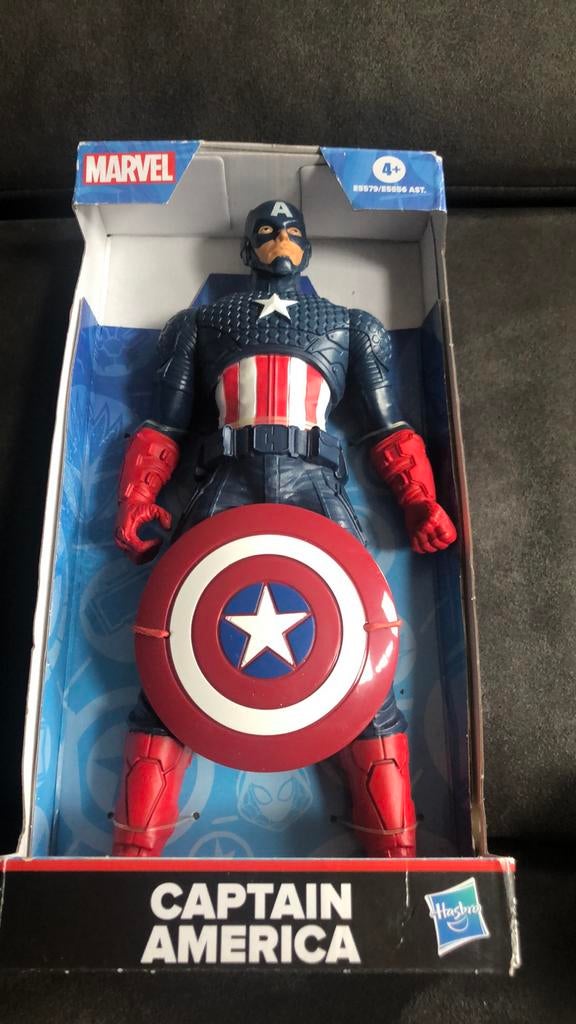 Marvel Captain America Actiefiguur met Schild - Nieuw, Ophalen of Verzenden, Nieuw