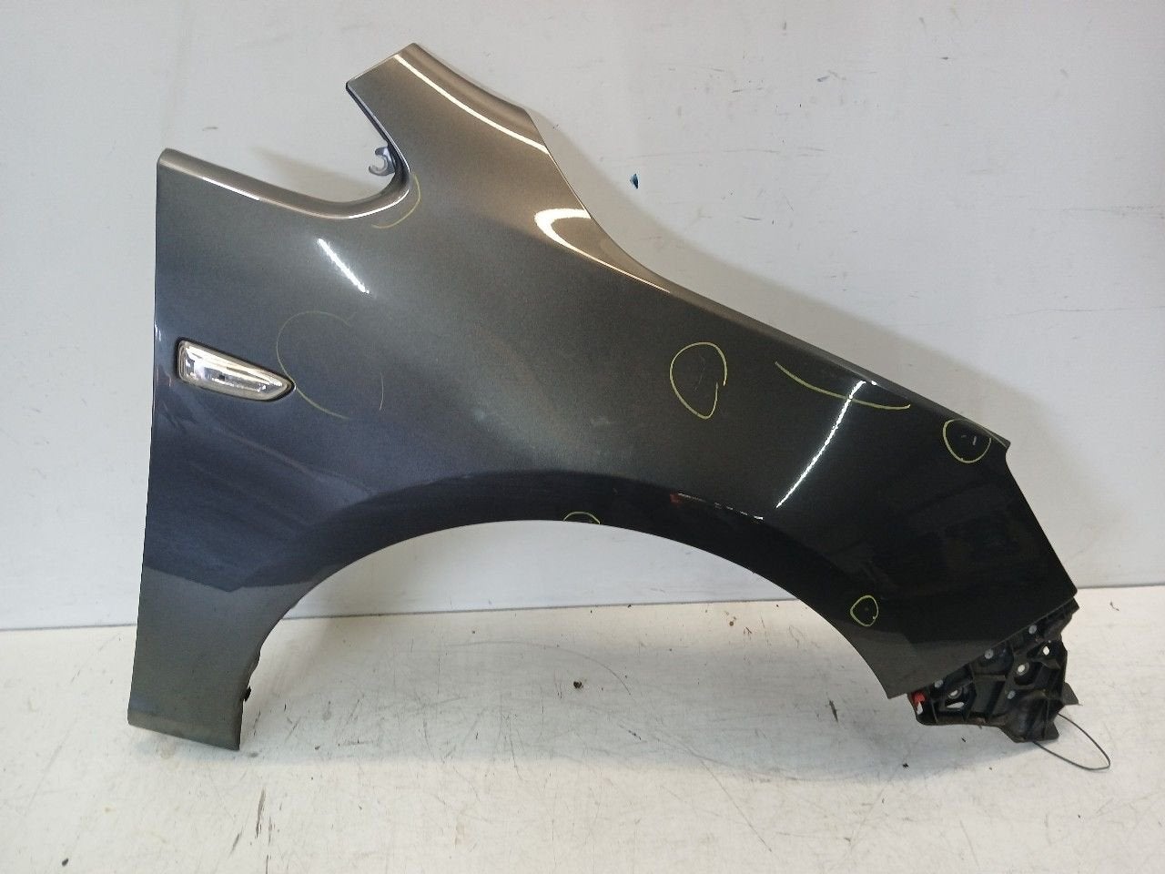 Spatbord rechts voor Opel Astra, Onderdelen@venauto.nl, Van der Ven Autorecycling B.V., Gebruikt, Ettenseweg 76, 4706 PB Roosendaal, The Netherlands