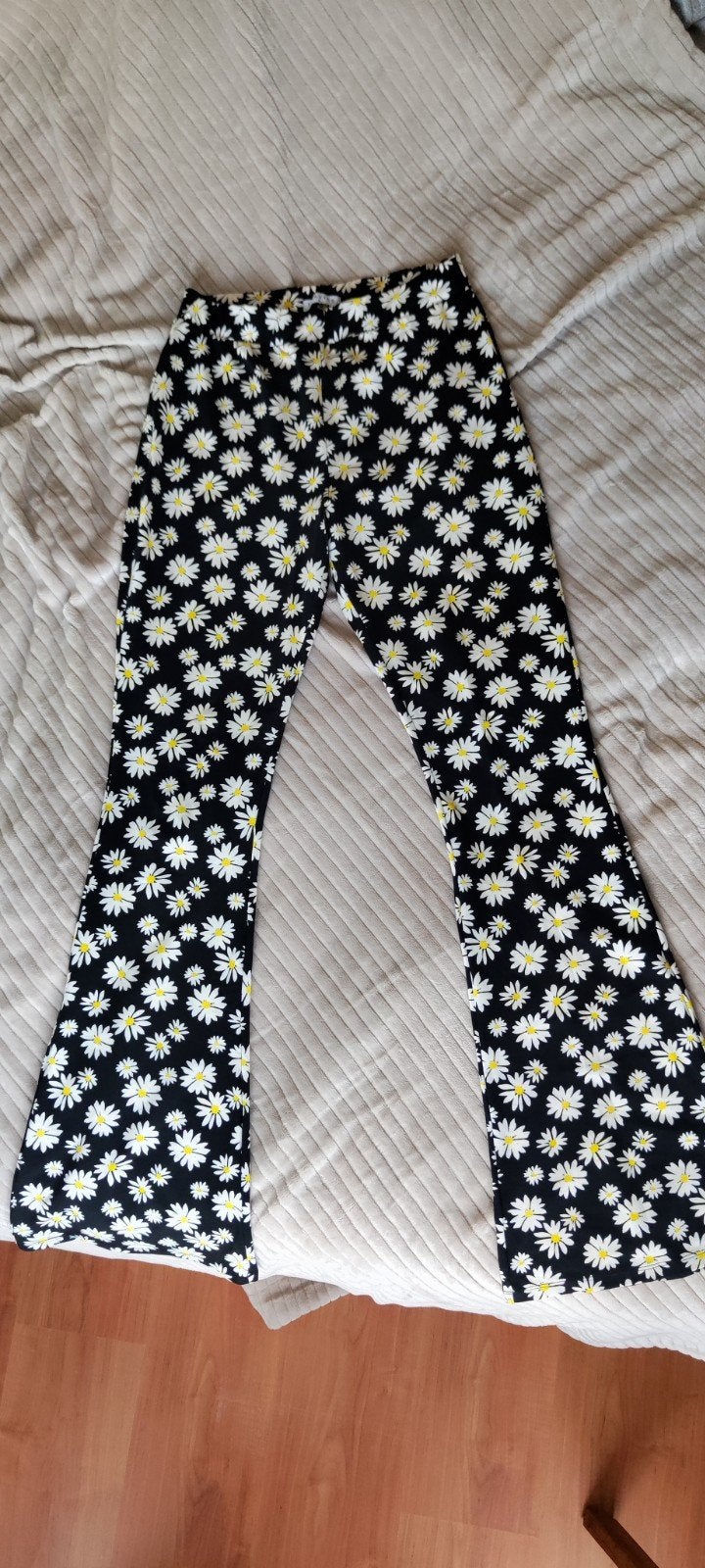 Loavies flared broek met madeliefjesprint, Maat 38/40 (M), LOAVIES, Zwart, Ophalen of Verzenden