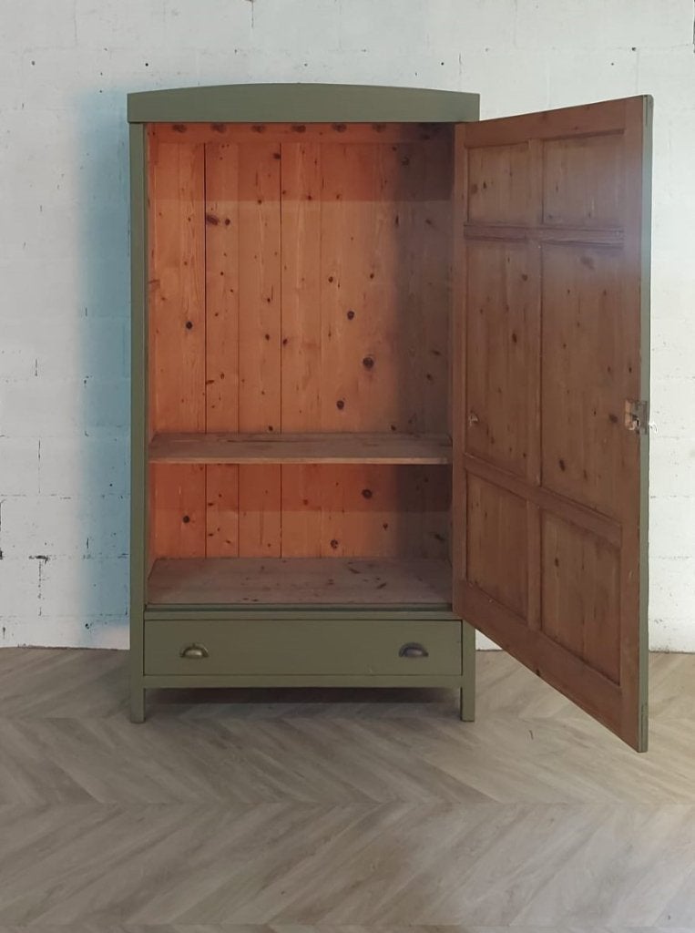 Landelijke klassieke kast, eendeurskast, legkast, linnenkast, Ophalen of Verzenden