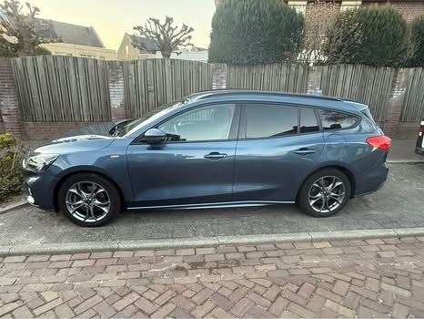 IN PRIJS VERLAAGD! Ford Focus 1.0 Ecoboost Hybrid 125pk 2021, Stof, 1288 kg, Blauw, Grijs