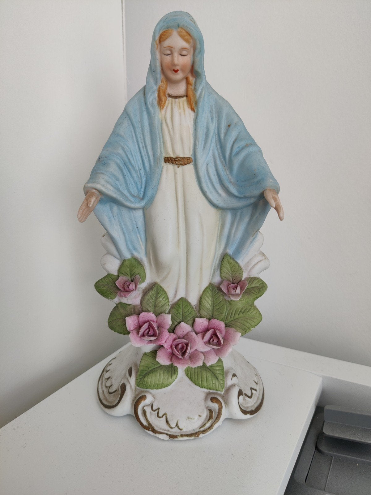 Brocante Maria beeld rozen biscuit porselein, Ophalen of Verzenden