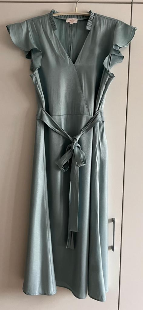 Plaatje van een jurk Aaiko, Kleding | Dames, Maat 38/40 (M), Overige typen, Zwart, Ophalen of Verzenden
