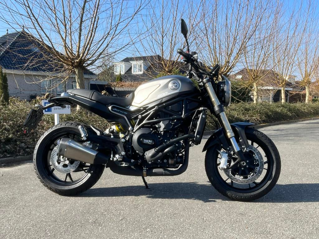 Benelli Leoncino 800 - 2026-- 5 jaar garantie, Motoren, 2 cilinders, Bedrijf, Benelli, Benelli-motoren.nl
