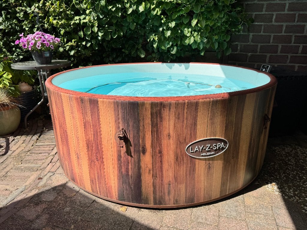 jacuzzi Lay-Z-Spa Helsinki AirJet 5-7 personen - pomp defect, Ophalen of Verzenden, Gebruikt, Pomp