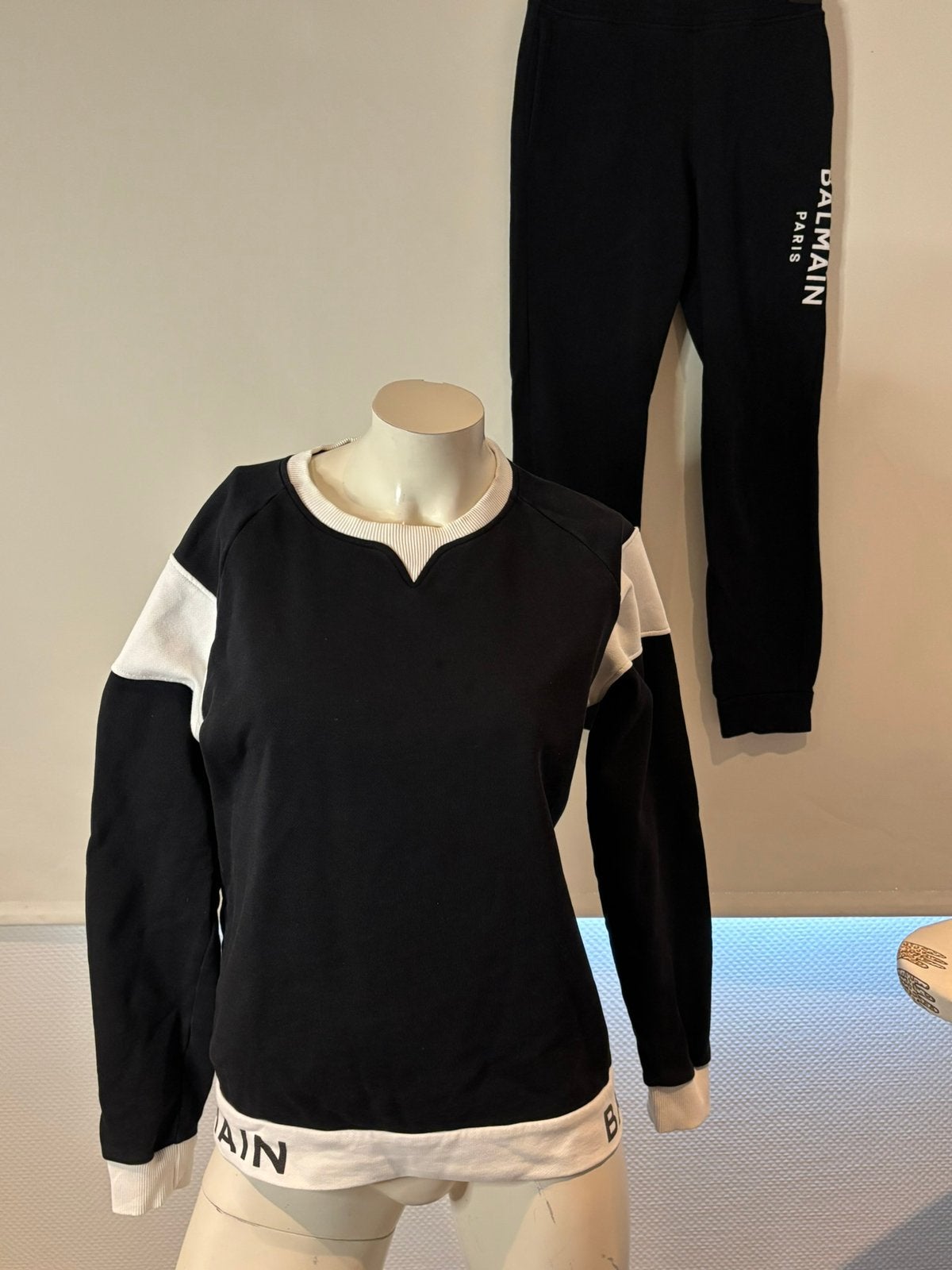 Balmain 2 delig set 14 jaar, Ophalen of Verzenden, Zo goed als nieuw, Meisje, Setje